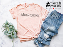 #mom Unisex Shirt
